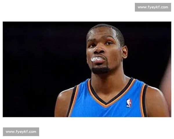 布朗调侃杜兰特雕像：上下半身分属雷霆勇士